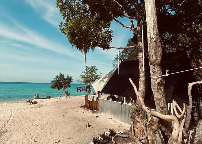Juita Glamping Perhentian Island